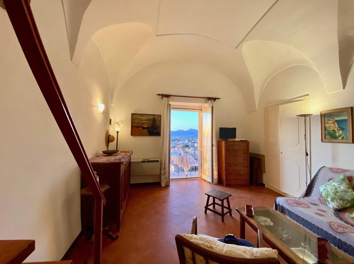 Holidaycasa Romano - Vacanza Nel Cuore Di Sperlonga Exterior foto