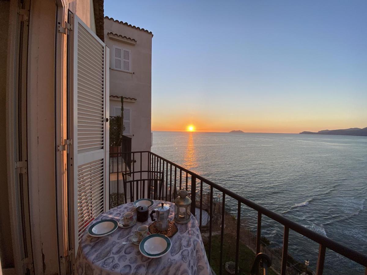 Holidaycasa Romano - Vacanza Nel Cuore Di Sperlonga Exterior foto